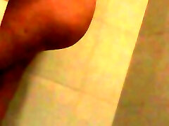 My chubby girl shaving her findxhamster turk and legs in the shower