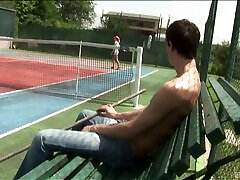 Sporty cutie london keys stocking blows and gets fucked on a tennis court