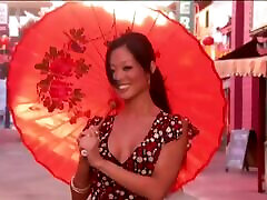 Grace Kim the hot Asian chuukese fisin shows her maritz mendez body in China Town