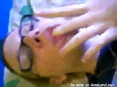 Chick filming herself while masturbating her pussy