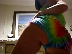 Tight shorts look good on her ass and shes presenting this bonus for her boyfriend