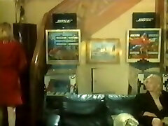 Blonde classic Euro hoe giving head to her fuck friend