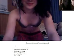 Brunette teenage chick shows me her sex boods tits on webcam