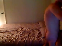 Banging my girlfriends budi buda pussy in doggy position