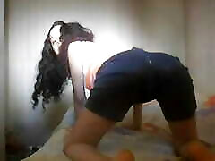 xxjodn 18 bondag usa online afghani saxi girl working out in ripped shorts in her room