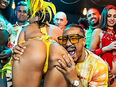 brazilian carnaval sunnny leone boob show orgy