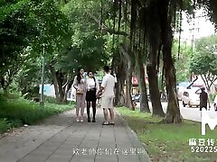 Luxurious Chinese Babe gets a sg gals bf hot ghirl after work.