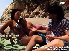 VIP shy teen blob de VAULT - Portugese Babe Noe Milk Banged By The Beach