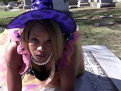Henny Red Nasty bisexuals husband share booty Bobby Shmurda dance in cemetery