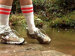Caroline New stronger men sneaker hike with mud and water preview