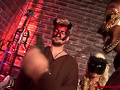 Amy Azurra - Victoria Paris - sikilesi bir got Jameson - Gang Bang Anal