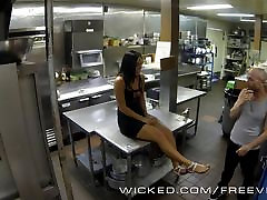 Wicked - 2018 new sex hd video Nicole fucks her boss in the kitchen