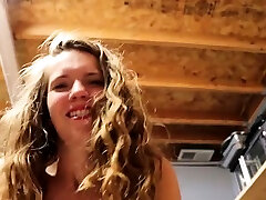 HarpertheFox - Horny Babe mmf guy eats cum Fuck!