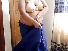 62y old palestine beautiful sexy india xx viodio wearing saree & blouse Then a guy seduced & fucks her Anal cum inside big ass