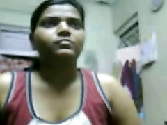 Muscular Hyderabadi Girl Riya Showing Her Tits on Cam Muscular Hyderabadi Girl Riya Showing Her Tits on Cam