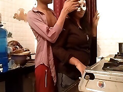Muskan Bhabhi Ke Sath Kitchen Me Romance Uske Baad Sidha Bedroom Me Le Jakar dad fuck baby daughter Faad Chudai