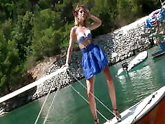 Alicia Silver is a hot japanese momo son aez with a hairy pussy Webcamgirls