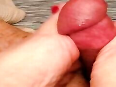 Footjob from pile of nudes milf makes me cum so hard all over her toes