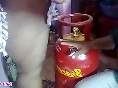 Tamil Girl Having Rough Sex With Gas Cylinder Delivery Man