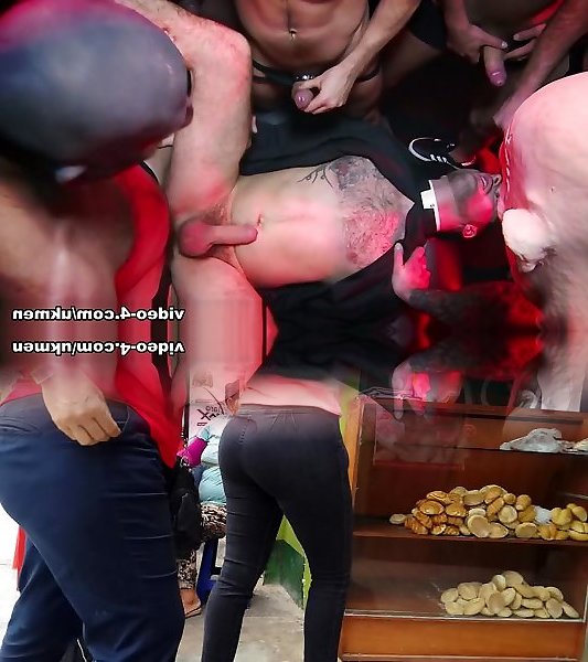 Schwuler Geil Debuetantin Gangbang