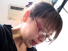 Japan ho pees her pants