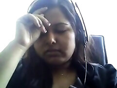 Bored Desi chubby on cam plays with her boobie