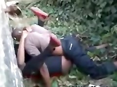 African dude fucking a nymph while people are filming