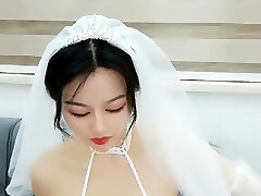 Amateur Webcam Chick Masturbates On Webcam More at