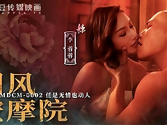 Asian massage chick gives happy ending to emperor - Amateur Sex with Big mounds