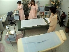 Asian milf is getting an glamour voyeur rubdown in a hotel