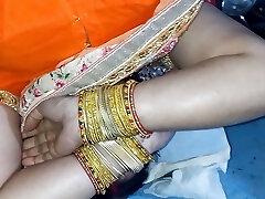 Super-steamy sexi bhabhi ki saree me majesar chudai video