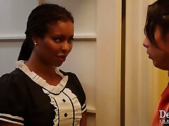 delphine films - herumschnüffeln