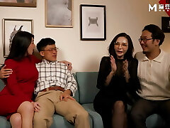 Interchange the mature slut wifey and have sex with her fuck her big boobs and wet pussy