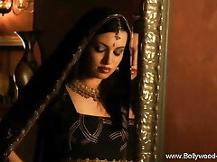 Belly Dancer Beauty Stunner Rocks