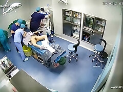 подглядывающий больничный пациент .4