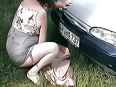 oma steckt sich alles in die muschi was sie gefunden hat