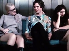 घर में फंस (1970)