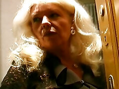 vecchio e procace tedesco nonna in calze autoreggenti gode di fare un cazzo cum vecchio e procace tedesco nonna in calze autoreggenti gode di fare un cazzo cum