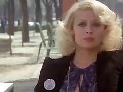 señoritas en uniforme (1976))