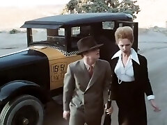 1978 کلاسیک Lust در ابتدا نیش کامل فیلم