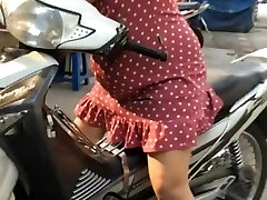 Pregnant candid 5