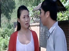 सेक्सी बड़े स्तन