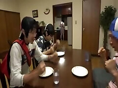 चलो खेलते हैं निराशा के साथ माँ