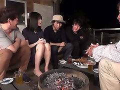 पहाड़ की लड़की, मैं मैदान में बाहर था और उन्होंने मुझे देखा! 2