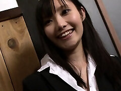 Asian brunette sucking hard on a fat spunk-pump