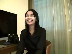 Pretty 18yo Thai teenager creampie