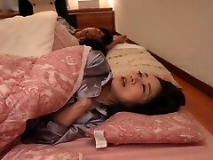 Vec-589 [sub] Her Mom Who Came To Linger In A Diminutive House