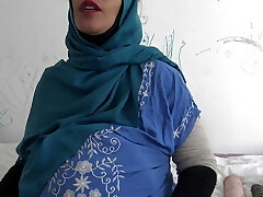 Algerian super-bitch wants to screw every day while she's pregnant