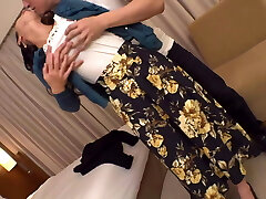 Picking Up a First-Class Lady, Rich, Beautiful, Mature Doll vol.28 - Part.Two