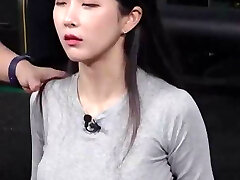 Concentrate On Hyunyoung's Perky Funbags